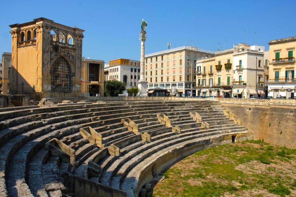 Piazza Duomo B&B Лече Екстериор снимка