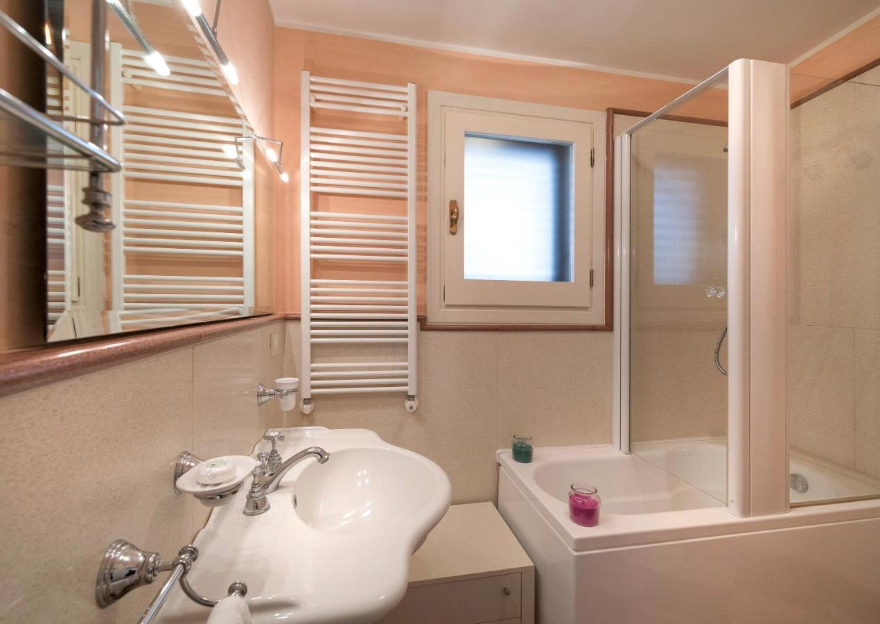 Piazza Duomo B&B Лече Екстериор снимка